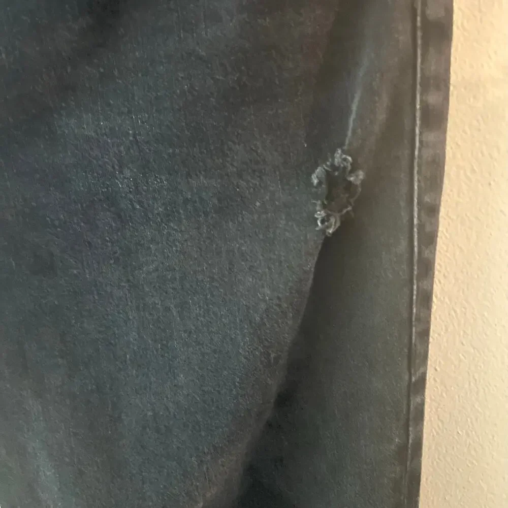 Cabi Size 10 Slim boyfriend faded black distressed jeans - Picture 3 of 9